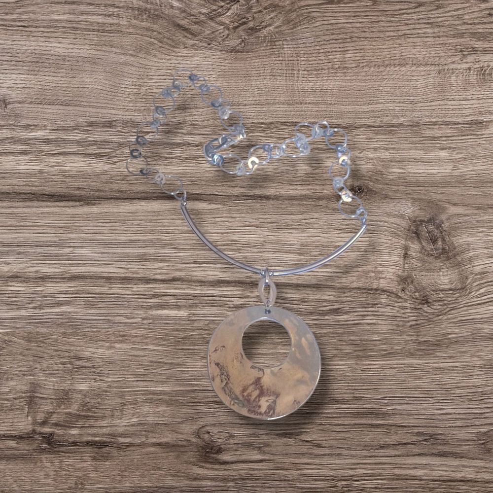 Elegant Silver Necklace with Circular Pendant